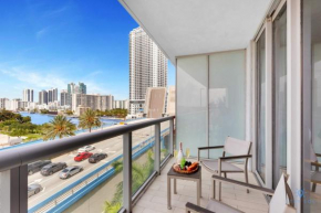 1 BR Modern Resort Balcony Gym & Amazing Pool